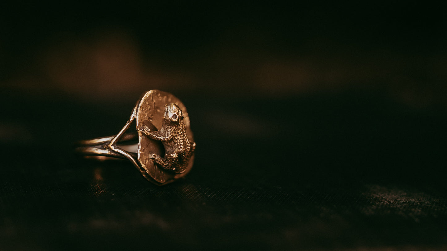 My Darling Juliet | Victorian 15K Gold Frog on Lily Pad Ring