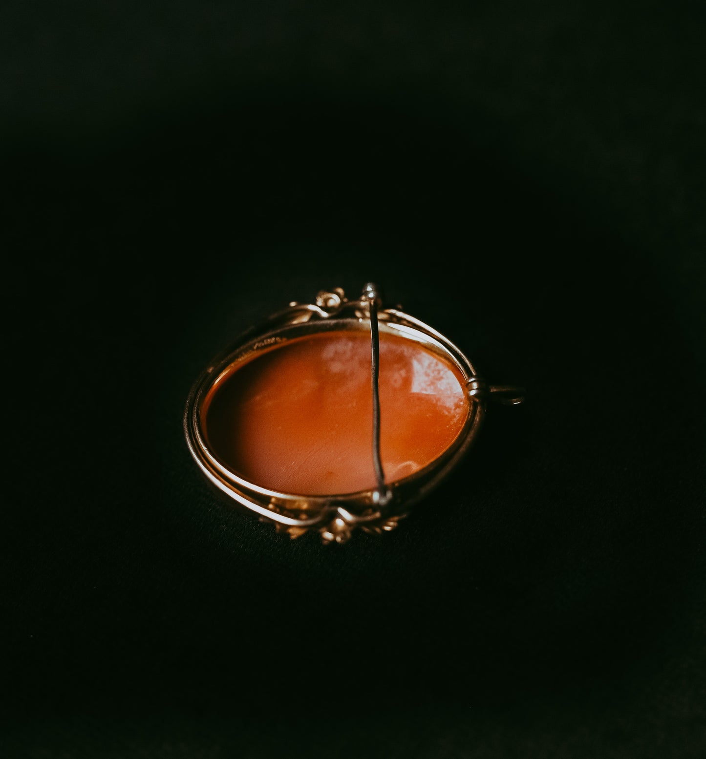 My Darling Juliet | Vintage Van Dell Cameo Brooch / Pendant