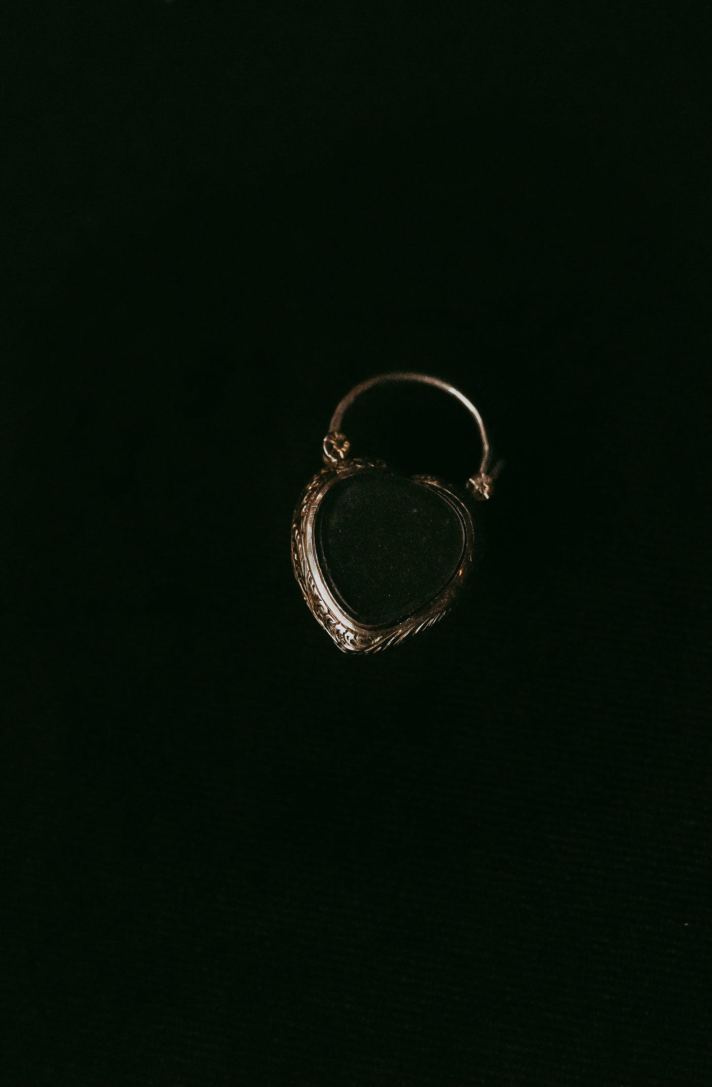 My Darling Juliet | Late Georgian Garnet Padlock Heart Locket (1780–1837)