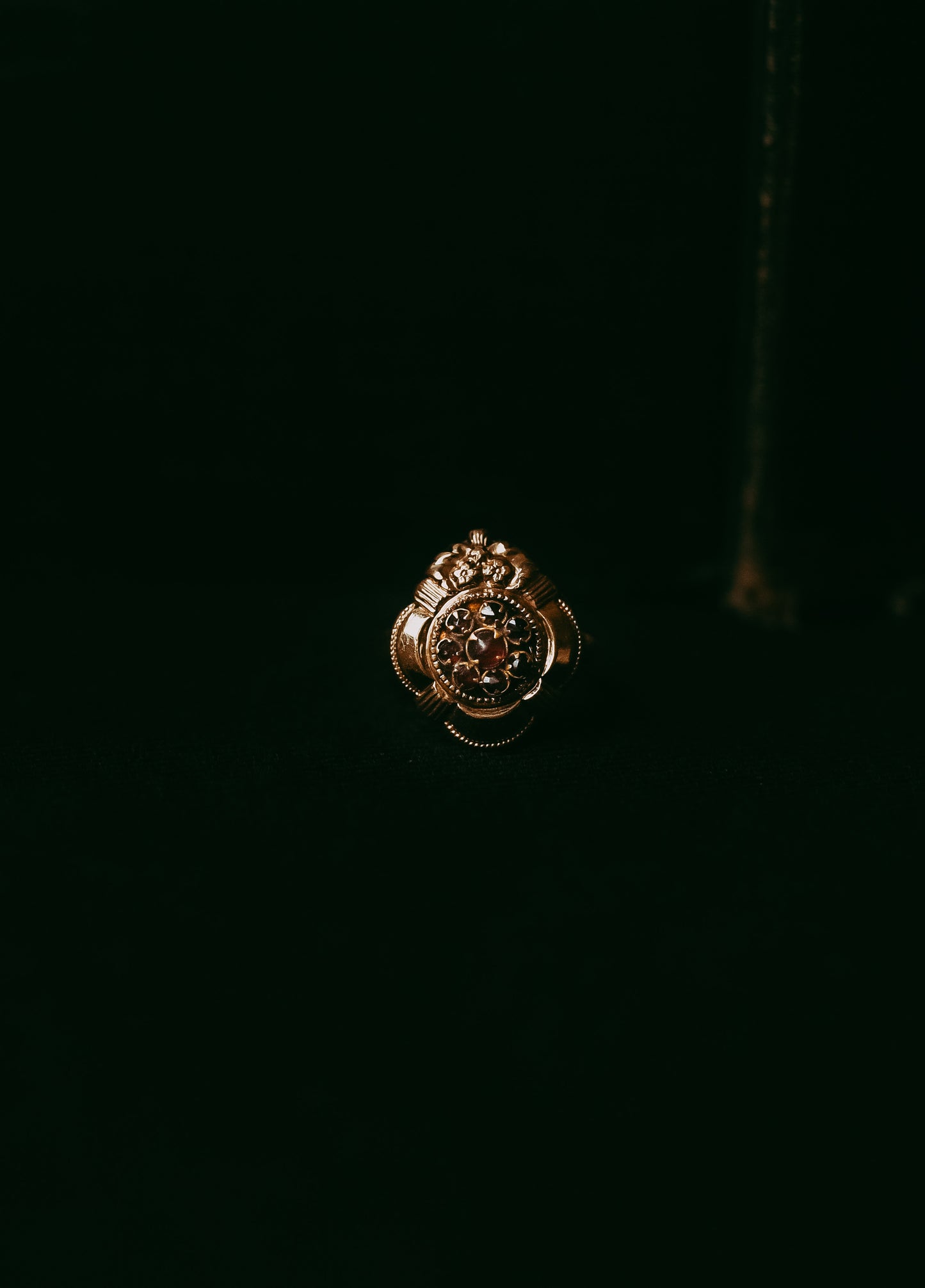 My Darling Juliet | Late Victorian 14K Gold Garnet Flower Ring