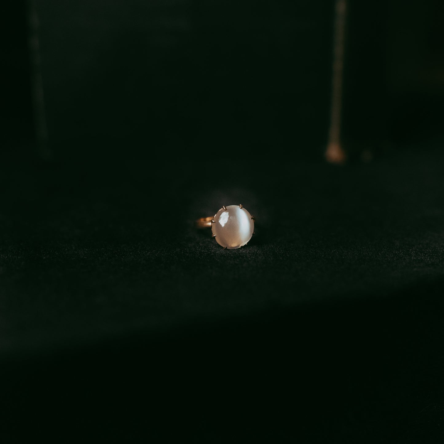 My Darling Juliet | Vintage 14K Gold Moonstone Cabochon Ring