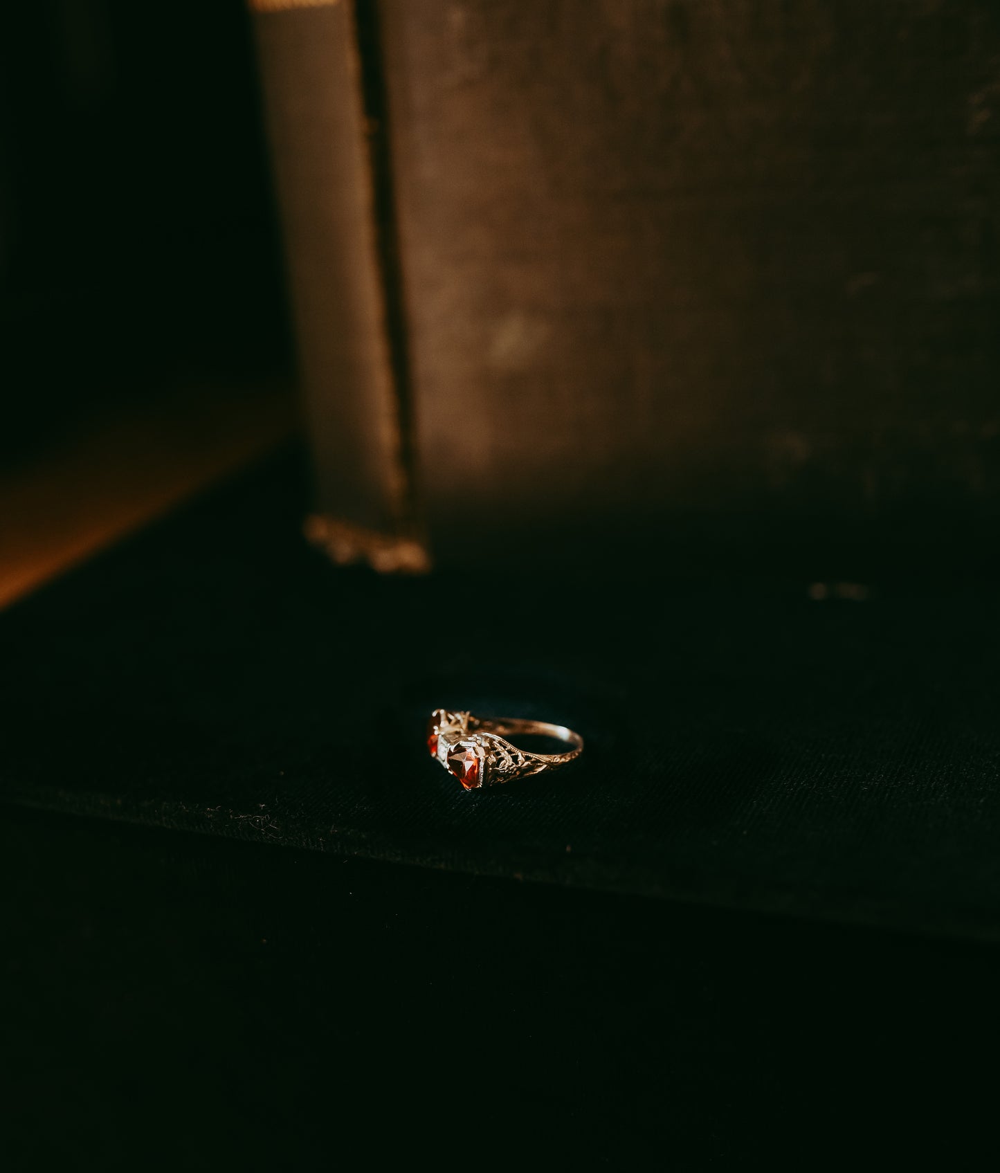 My Darling Juliet | Art Deco 14K White Gold Bow Ring with Citrines and Diamond