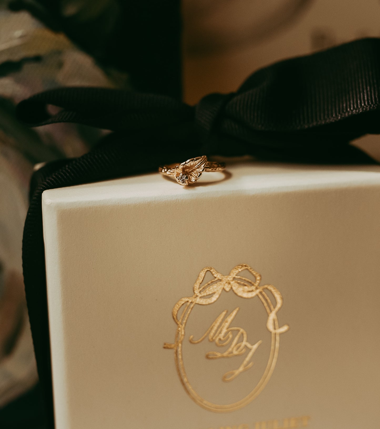 Vintage Diamond Leaf | Calla Lily Ring in 10K Gold – Botanical Design