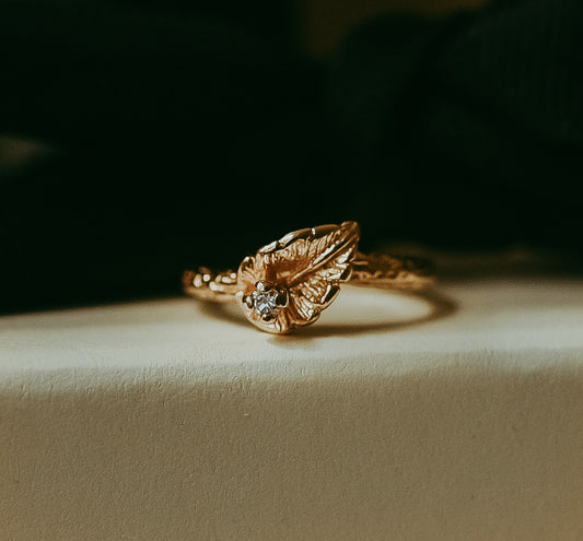 Vintage Diamond Leaf | Calla Lily Ring in 10K Gold – Botanical Design