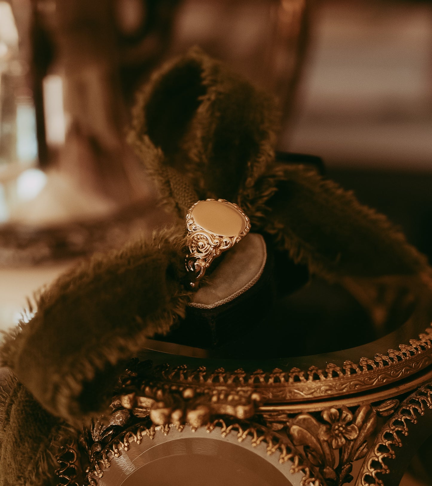 Victorian 14K Gold Signet Ring with Ornate Shoulders