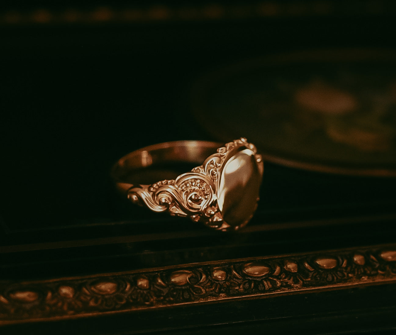Victorian 14K Gold Signet Ring with Ornate Shoulders