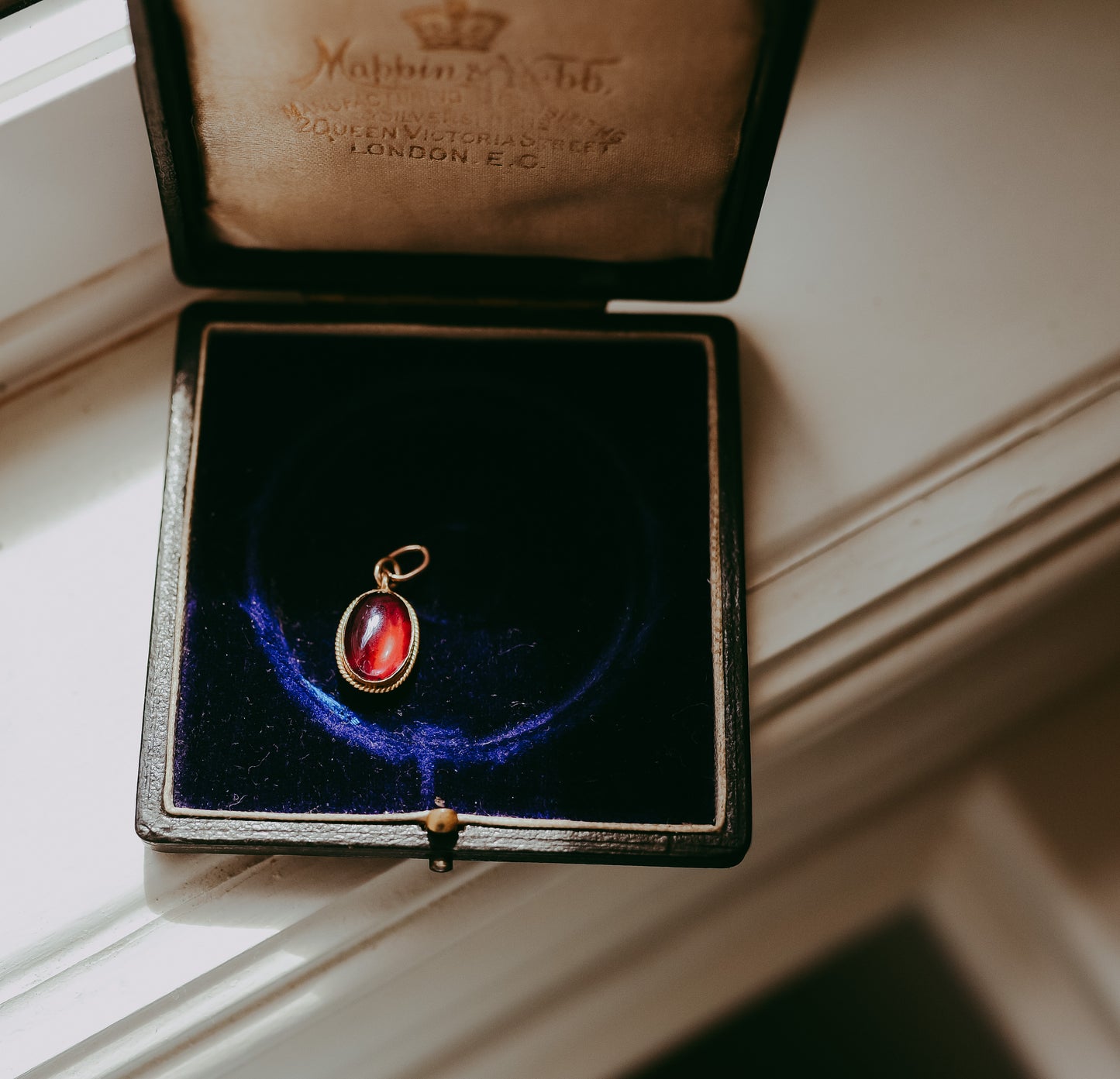 Antique Cabochon Garnet Pendant | 9K Yellow Gold | Circa 1900 | Antique Gold Charm | Victorian to Edwardian