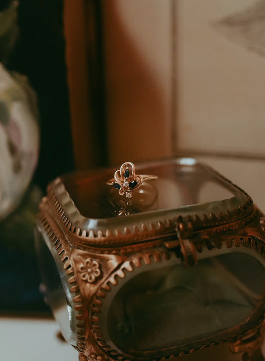 Vintage 14K Gold Sapphire & Diamond Ring | Asymmetrical Floral Design