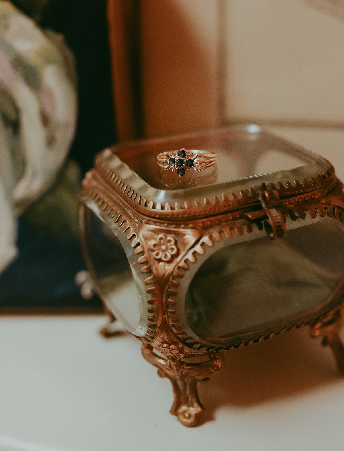 Vintage 14K Gold Sapphire & Diamond Floral Ring