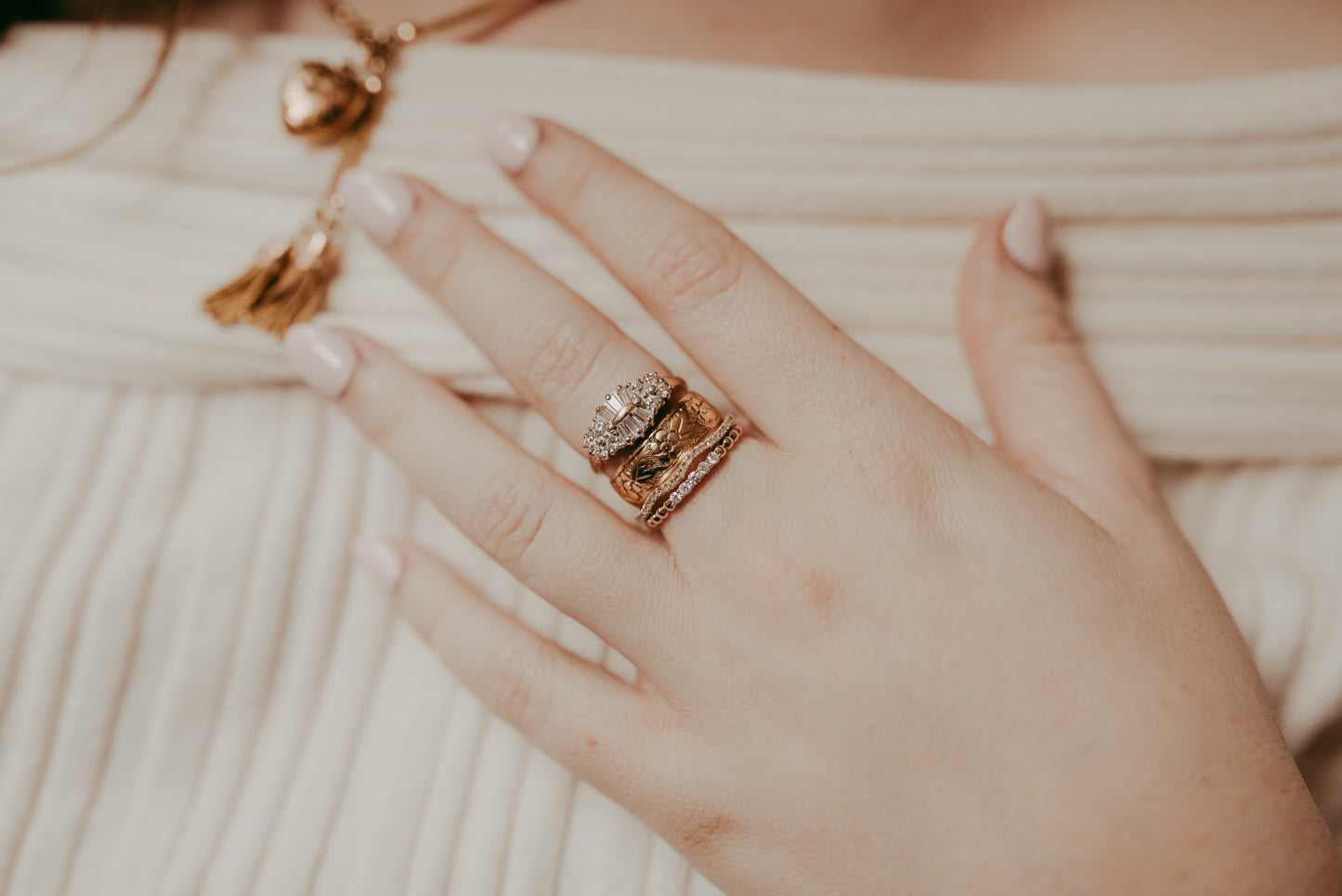 My Darling Juliet | 18K Gold Victorian Floral Ring Band