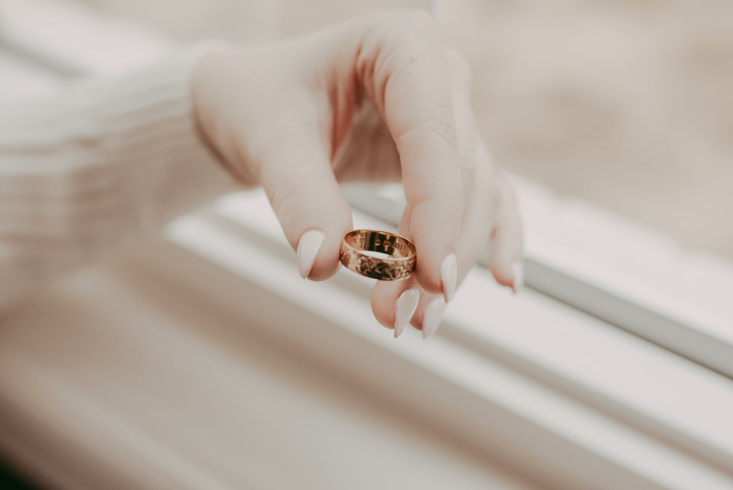 My Darling Juliet | 18K Gold Victorian Floral Ring Band