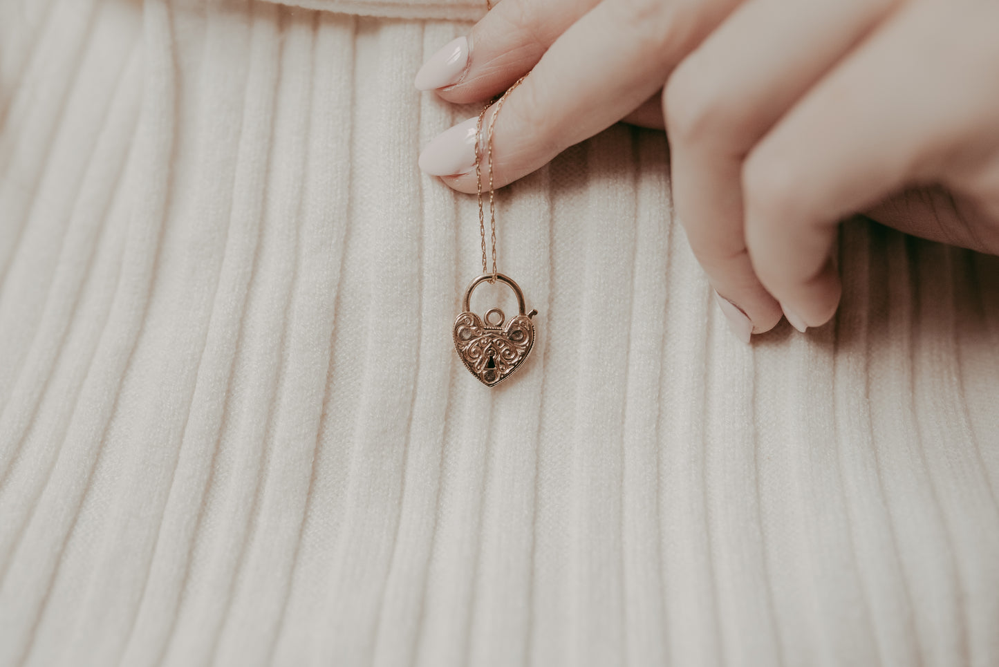 My Darling Juliet | 9K Gold Padlock Heart Pendant