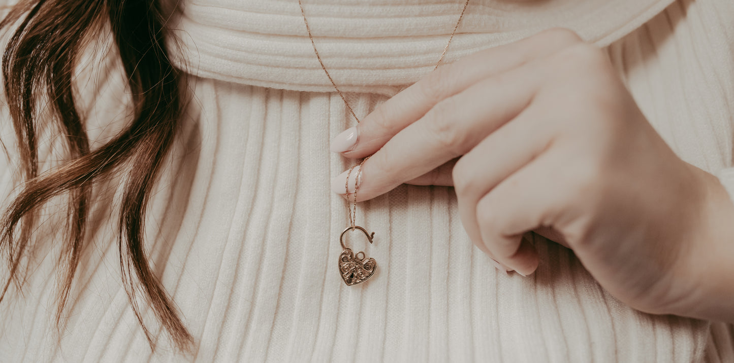 My Darling Juliet | 9K Gold Padlock Heart Pendant