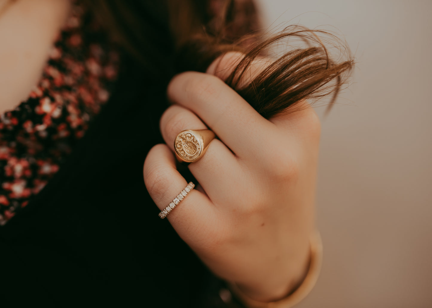 My Darling Juliet | 18K Gold Pineapple Signet Ring