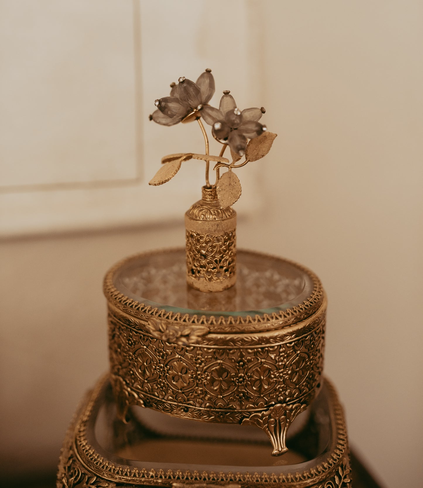 My Darling Juliet | 1950s DeVilbiss Perfume Bottle Lid