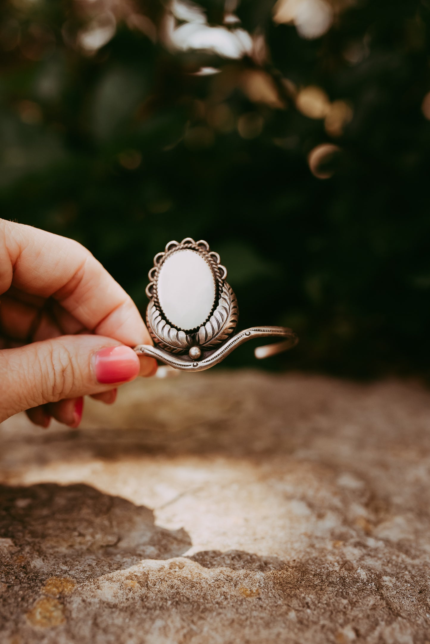 My Darling Juliet | Vintage Navajo Mother of Pearl Cuff Bracelet