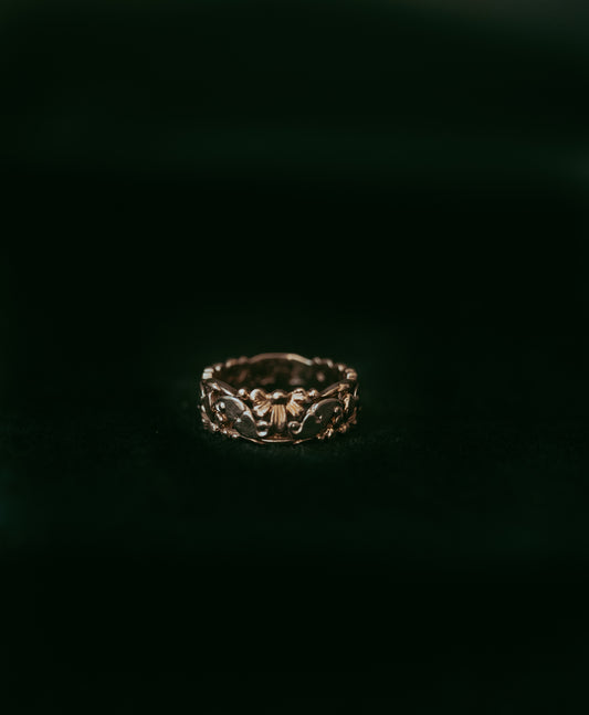 My Darling Juliet | Vintage 14K Two Tone Gold Floral & Scroll Band